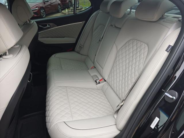 2025 Genesis G70 3.3T RWD Sport Advanced