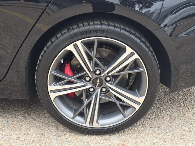 2025 Genesis G70 3.3T RWD Sport Advanced