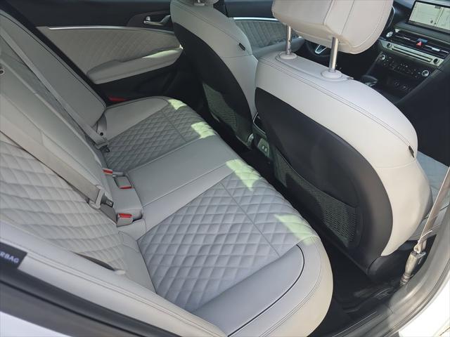 2025 Genesis G70 3.3T RWD Sport Advanced