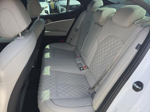 2025 Genesis G70 3.3T RWD Sport Advanced
