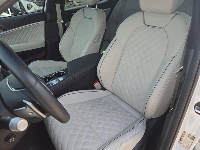2025 Genesis G70 3.3T RWD Sport Advanced