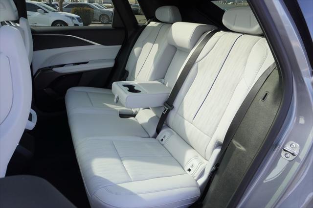 2025 Cadillac iQ Sport 1 RWD
