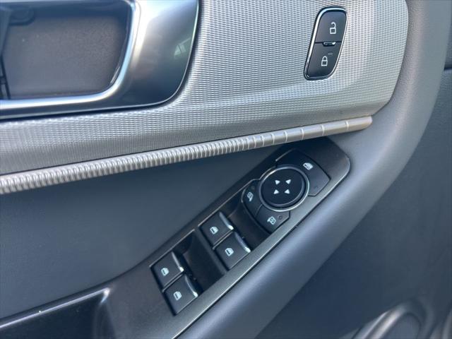 2026 Ford Explorer Active (200A)