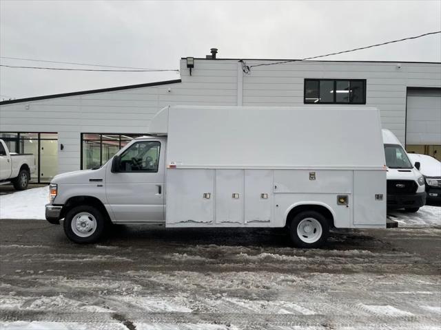 2019 Ford E-350 Cutaway Cargo Cutaway 6.2