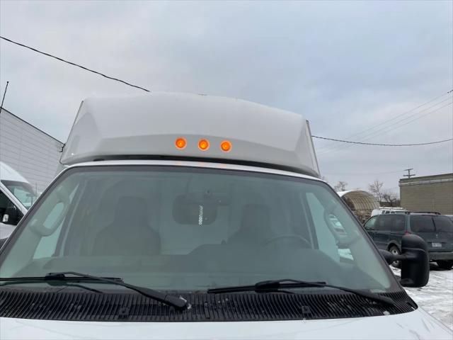 2019 Ford E-350 Cutaway Cargo Cutaway 6.2