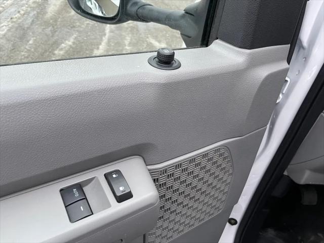 2019 Ford E-350 Cutaway Cargo Cutaway 6.2