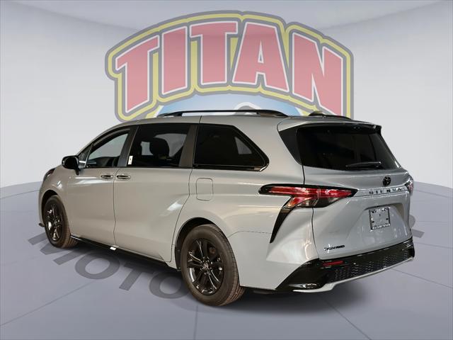 2026 Toyota Sienna XSE [2]