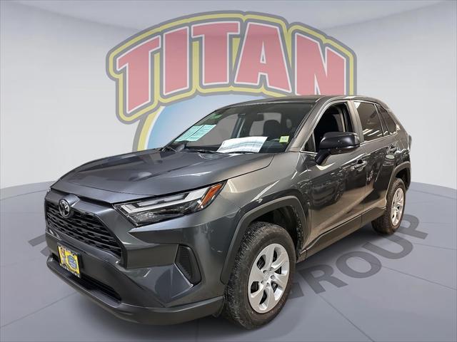 2025 Toyota RAV4 LE [5]