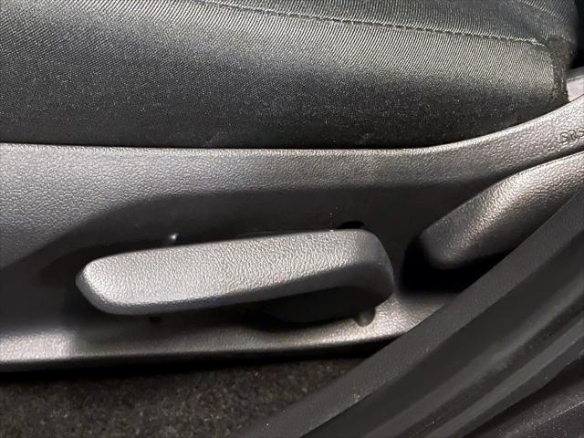 2025 Toyota RAV4 LE [10]