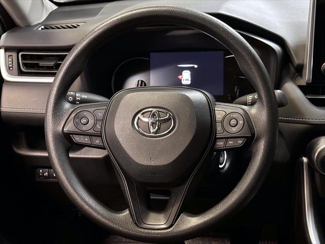 2025 Toyota RAV4 LE [15]