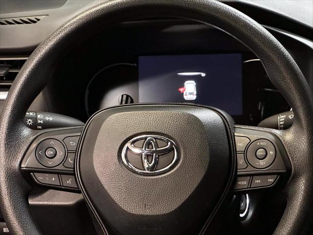 2025 Toyota RAV4 LE [16]