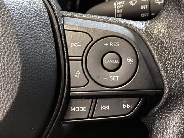 2025 Toyota RAV4 LE [20]