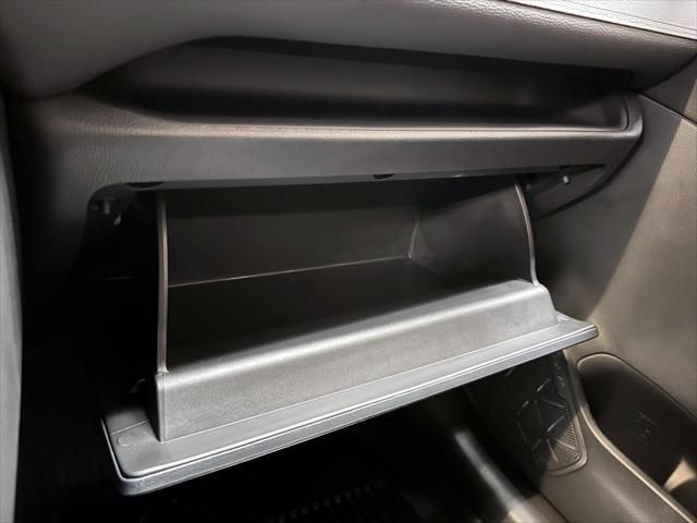 2025 Toyota RAV4 LE [27]