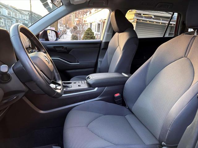 2021 Toyota Highlander Hybrid LE [8]