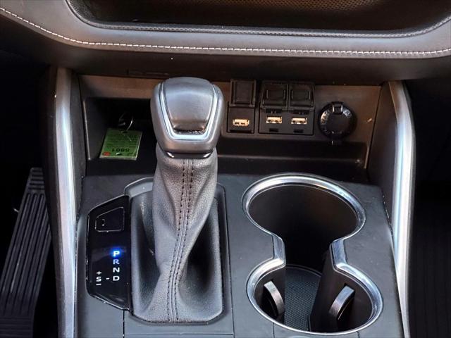 2021 Toyota Highlander Hybrid LE [14]