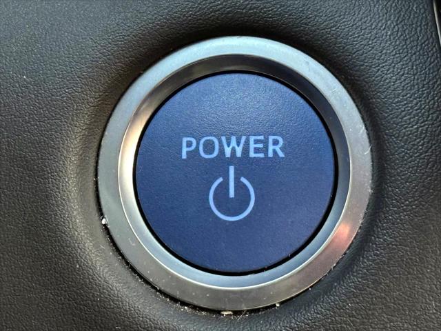 2021 Toyota Highlander Hybrid LE [24]