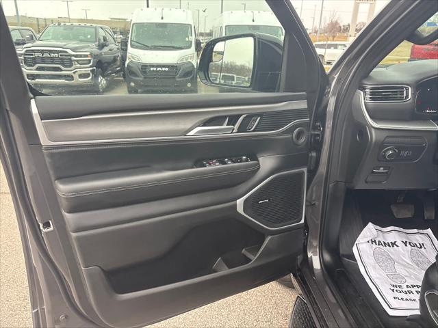 2026 Jeep Grand Wagoneer L 4x4