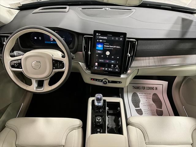 2026 Volvo XC90 Plug-In Hybrid Ultra, T8 AWD, Electric/Gasoline, Bright, 7 Seats