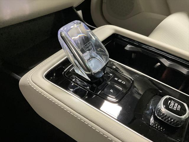 2026 Volvo XC90 Plug-In Hybrid Ultra, T8 AWD, Electric/Gasoline, Bright, 7 Seats
