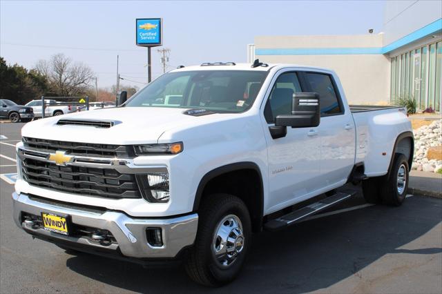 2026 Chevrolet Silverado 3500HD Crew Cab, Long Bed, LT Dual Rear Wheel, RWD