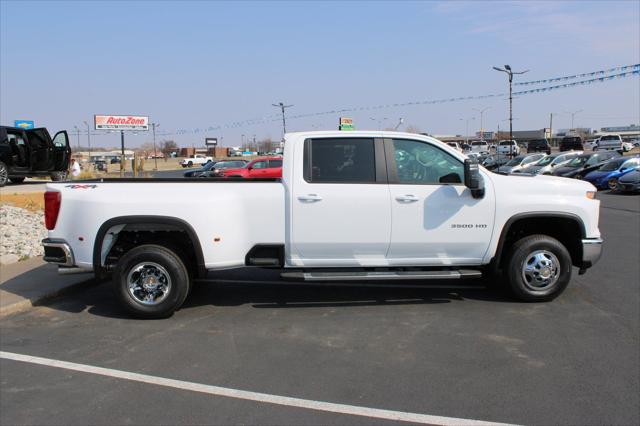 2026 Chevrolet Silverado 3500HD Crew Cab, Long Bed, LT Dual Rear Wheel, RWD