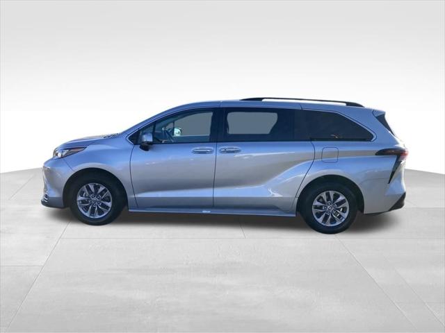 2024 Toyota Sienna XLE