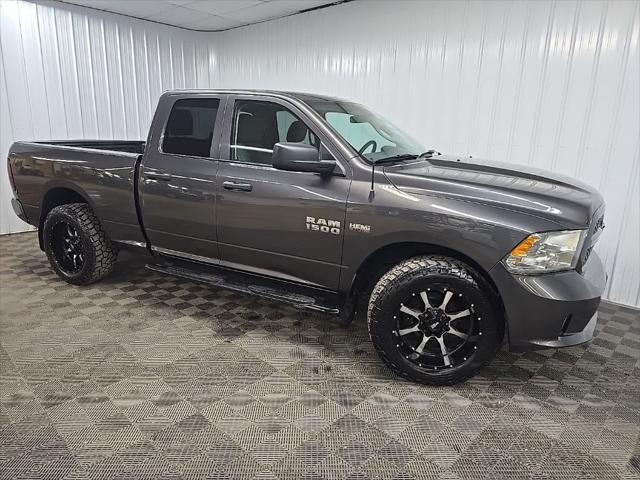 2018 RAM 1500 Express Quad Cab 4x4 64 Box