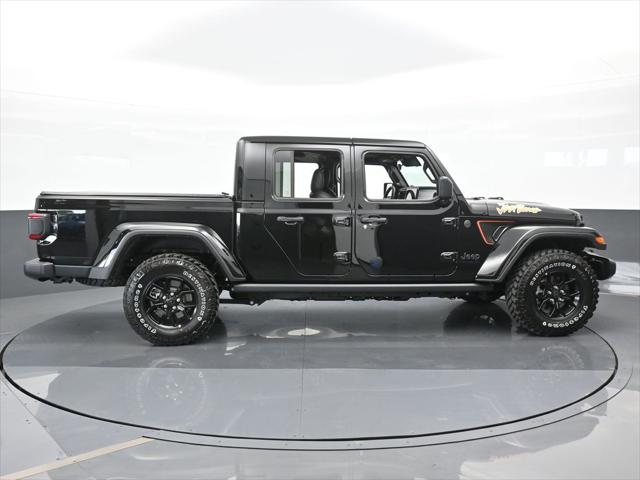 2024 Jeep Gladiator Jeep Beach