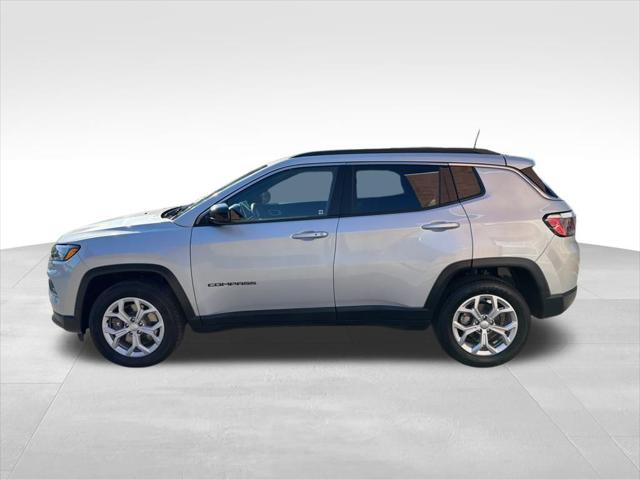 2024 Jeep Compass Latitude 4x4 2024 Jeep Compass Latitude 4x4