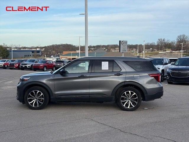 2022 Ford Explorer ST-Line