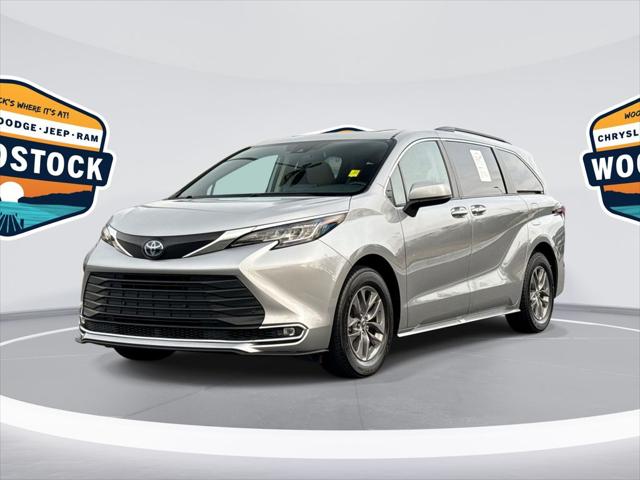 2023 Toyota Sienna XLE