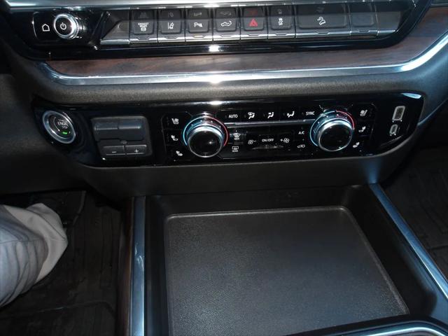 2025 GMC Sierra 2500HD 4WD Crew Cab Standard Bed SLT