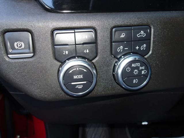2025 GMC Sierra 2500HD 4WD Crew Cab Standard Bed SLT