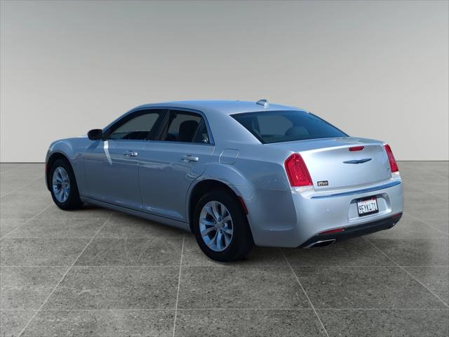 2023 Chrysler 300 Touring 2023 Chrysler 300 Touring