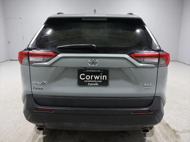 2022 Toyota RAV4 XLE