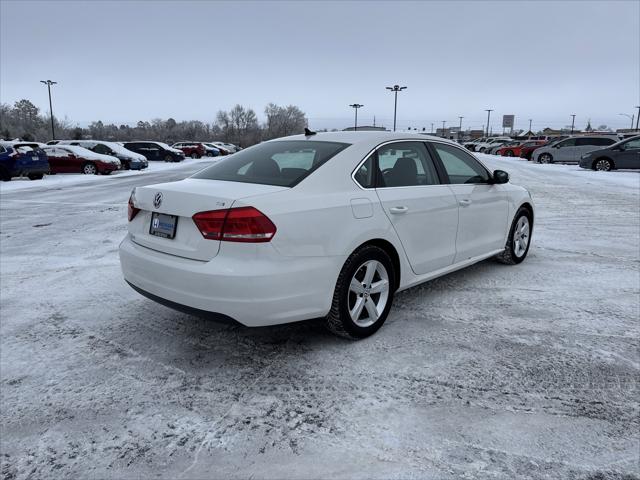 2015 Volkswagen Passat 1.8T Limited Edition 2015 Volkswagen Passat 1.8T Limited Edition