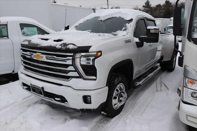 2024 Chevrolet Silverado 3500HD 4WD Crew Cab Long Bed High Country
