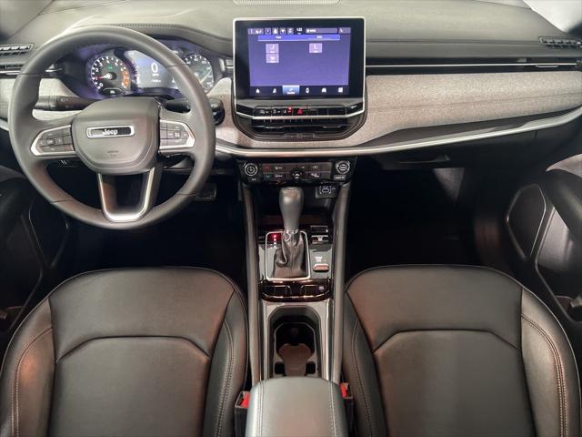 2024 Jeep Compass Latitude Lux FWD