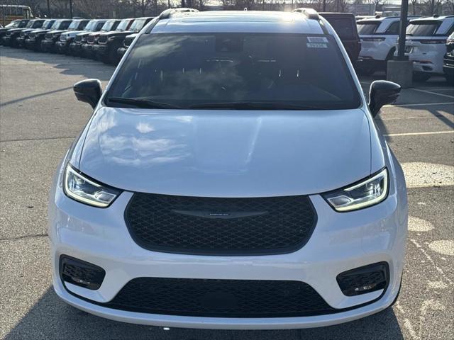 2026 Chrysler Pacifica PACIFICA SELECT AWD