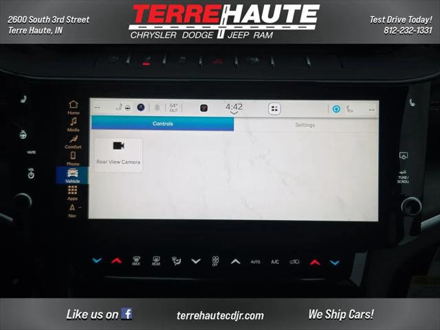 2026 Jeep Grand Cherokee Altitude 4x4