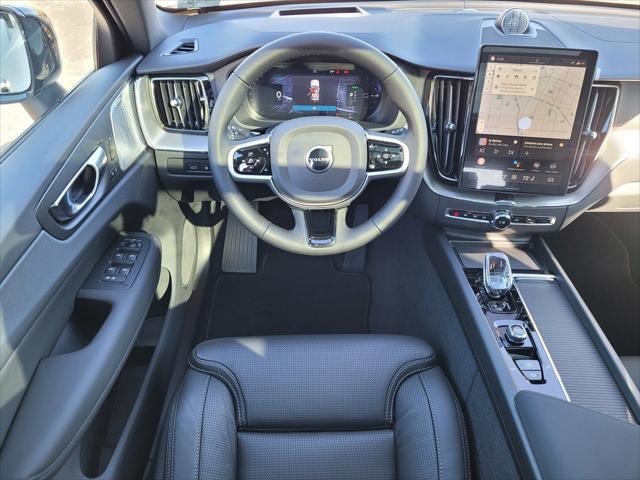 2026 Volvo XC60 Plug-In Hybrid Black Edition Ultra, T8 AWD Electric/Gasoline, Dark