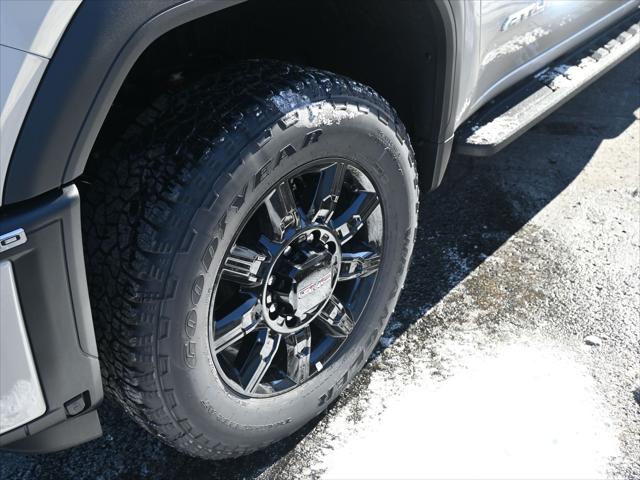 2026 GMC Sierra 2500HD Crew Cab, Standard Bed, AT4, 4WD