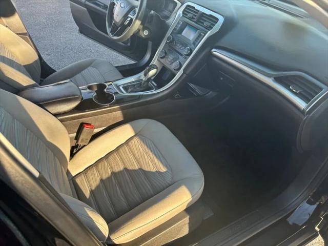 2016 Ford Fusion S