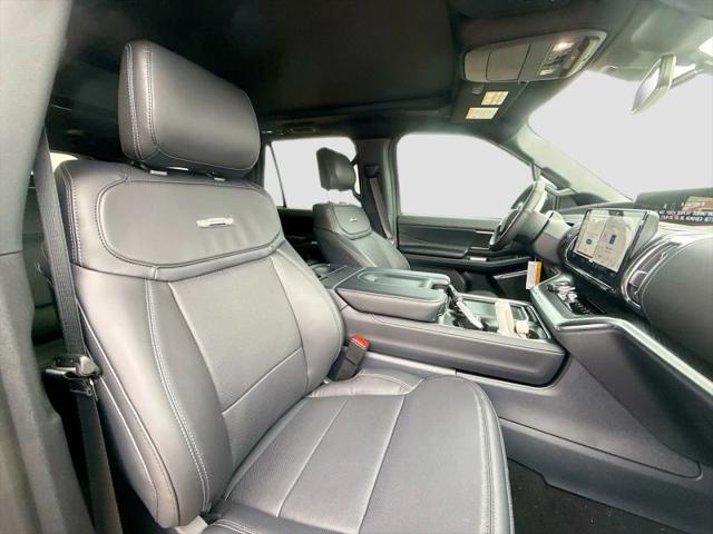 2025 Ford Expedition Platinum MAX