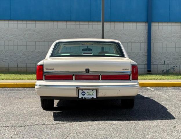 1996 Lincoln Town Car Cartier