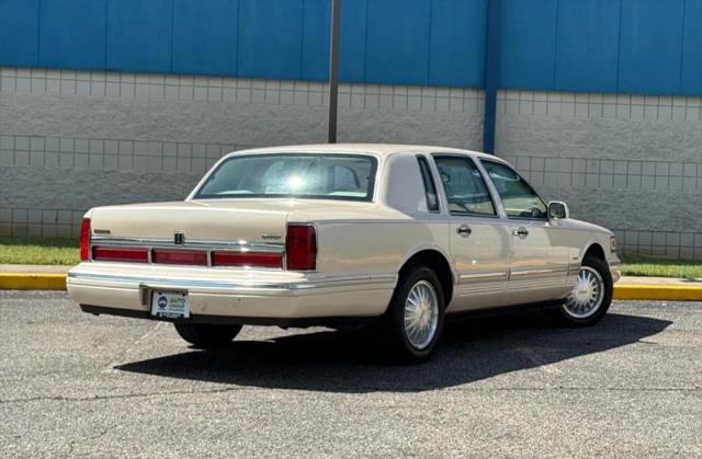 1996 Lincoln Town Car Cartier