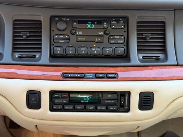 1996 Lincoln Town Car Cartier