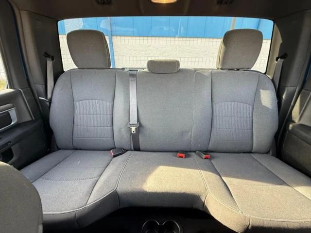 2024 Ram 1500 Classic Warlock Crew Cab 4x4 5'7" Box