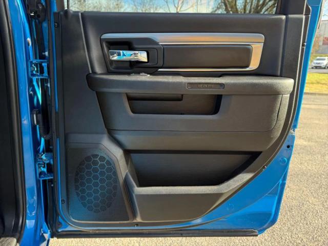 2024 Ram 1500 Classic Warlock Crew Cab 4x4 5'7" Box