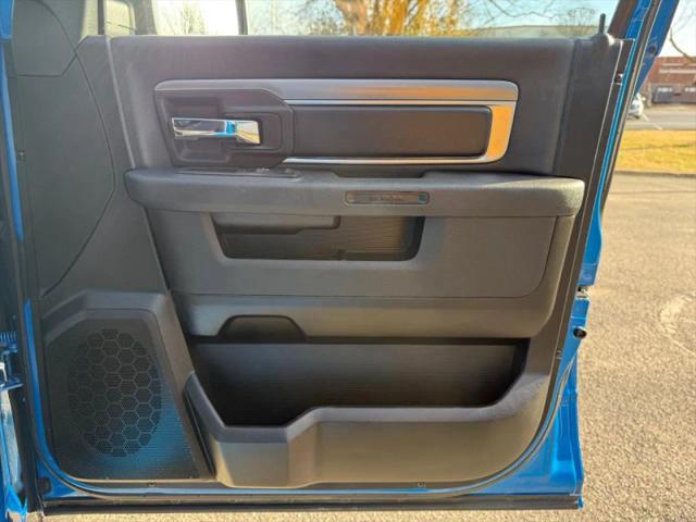 2024 Ram 1500 Classic Warlock Crew Cab 4x4 5'7" Box